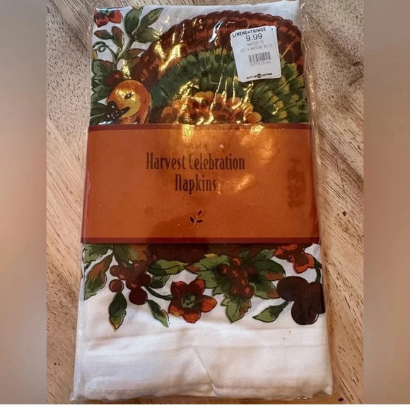 NWT Harvest Thanksgiving Cloth
Napkins Set of 4 - Picture 1 of 2